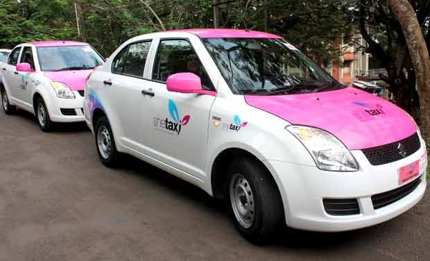 She taxis She taxis